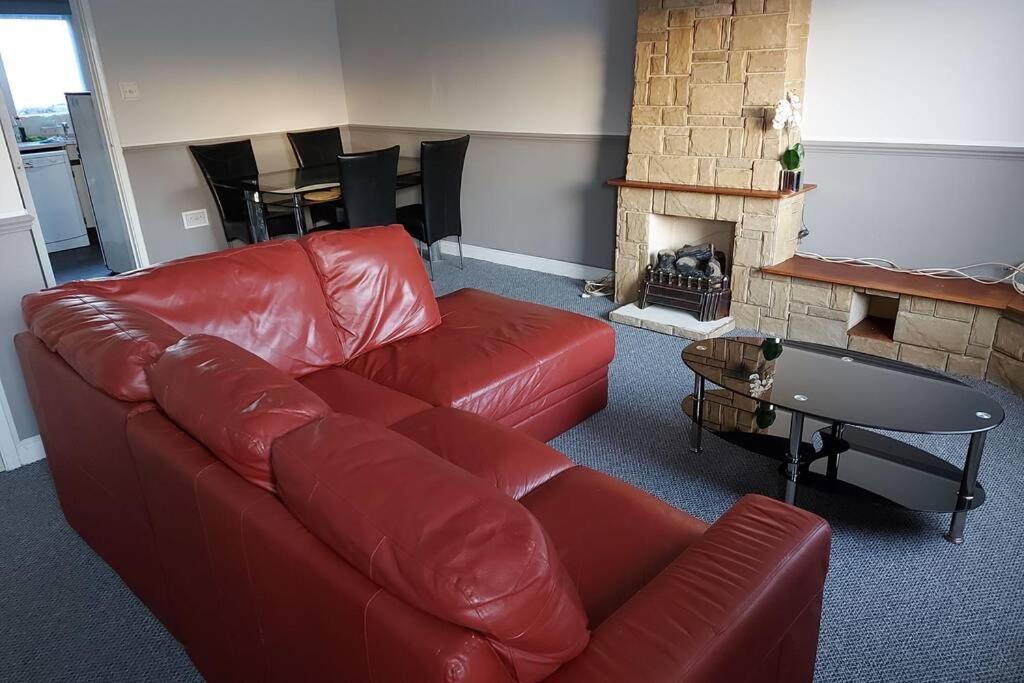 Wonderland Guest House Ковънтри Екстериор снимка