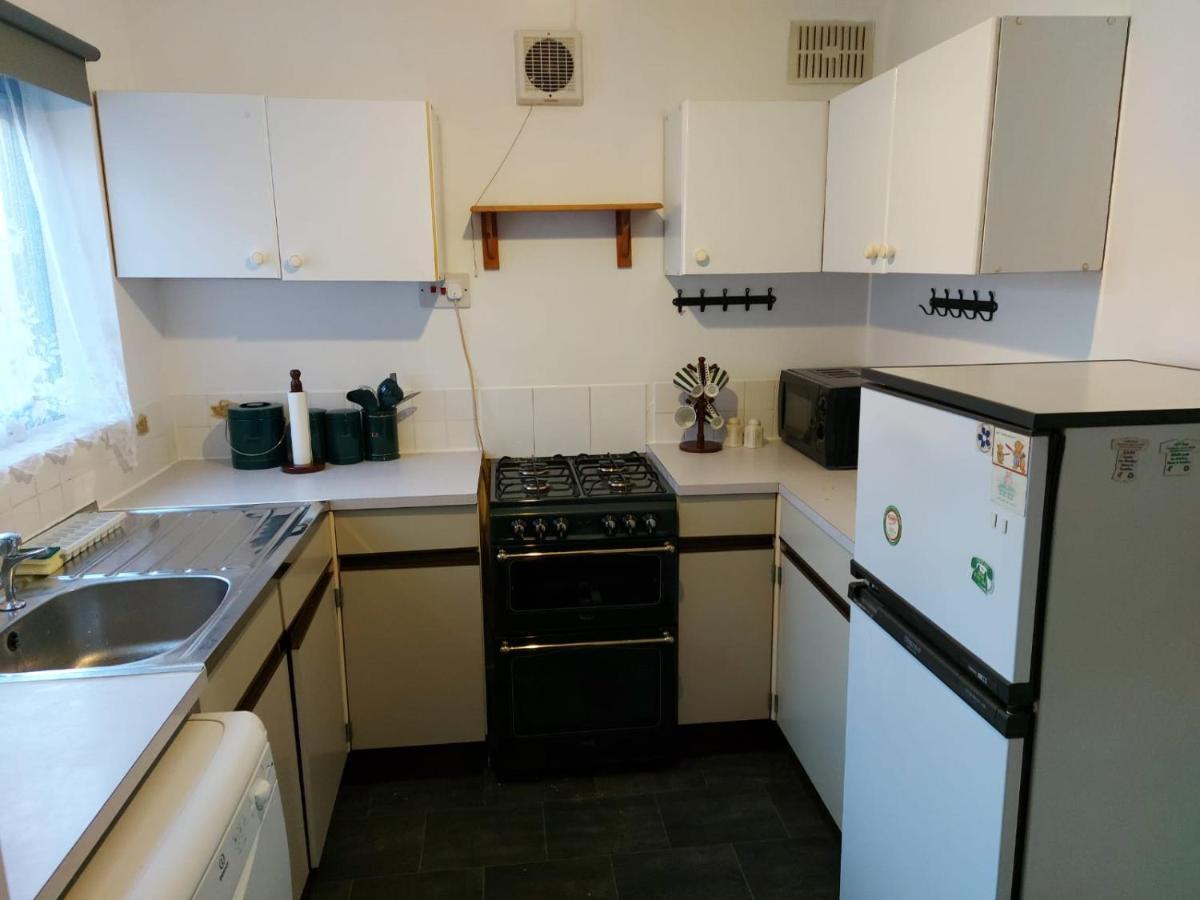 Wonderland Guest House Ковънтри Екстериор снимка